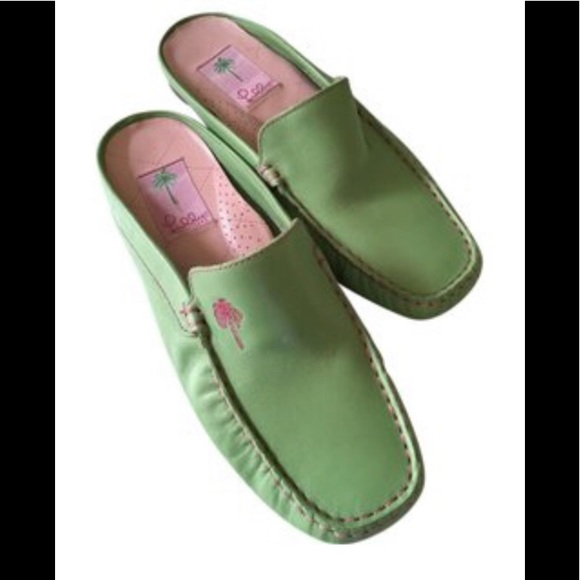 Lilly Pulitzer Shoes - LAST CHANCE Lilly Pulitzer leather moccs!EUC Sz9.5